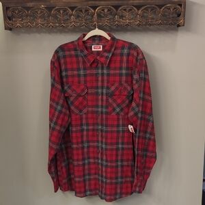 NWT Wrangler Button‑Up Shirt